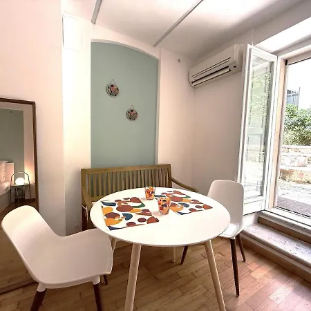 La Corte Degli Aranci 아파트 바리